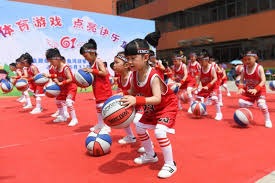 [NBA]坎宁安正面突破 单手抛投命中2+1